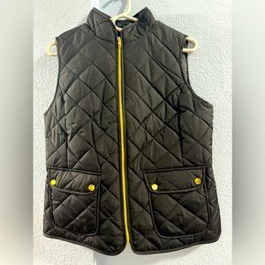 🛍️5/$20 St. John's Bay Black Vest